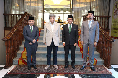 重新任命苏丹 (D.Y.M.M) 苏丹沙拉夫丁 IDRIS SHAH ALHAJ 为 UPM 校长